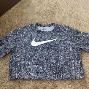 Nike spotted tshirt. Size L.